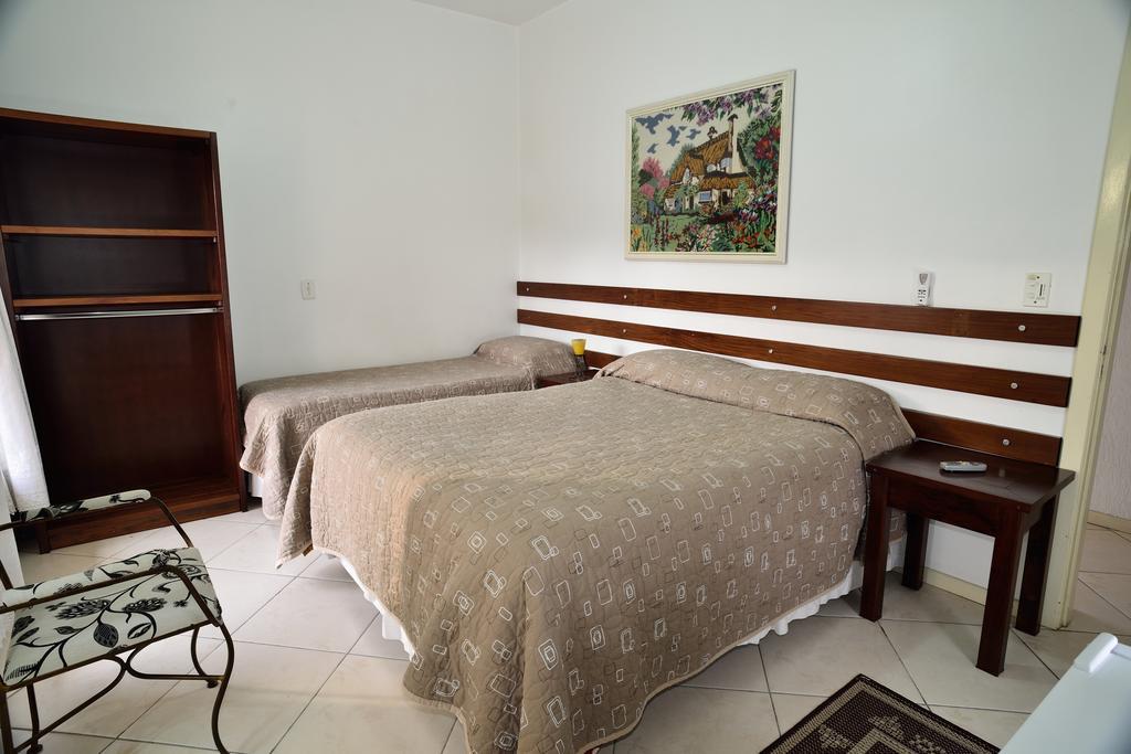 Hotel Pousada Casa Tasca Bento Goncalves Room photo